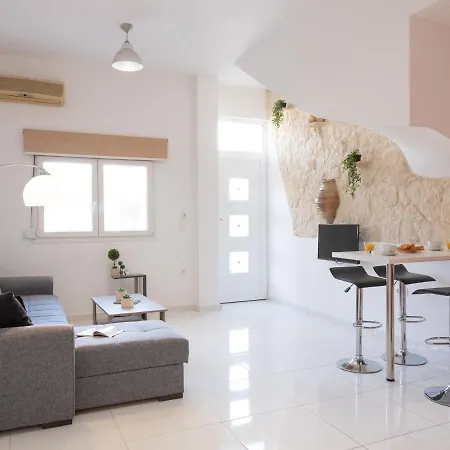 Apartment Palm House Near Airport
