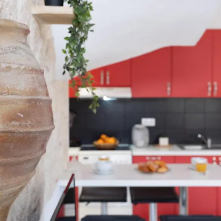 Palm House Near Airport * Heraklion (Crete)